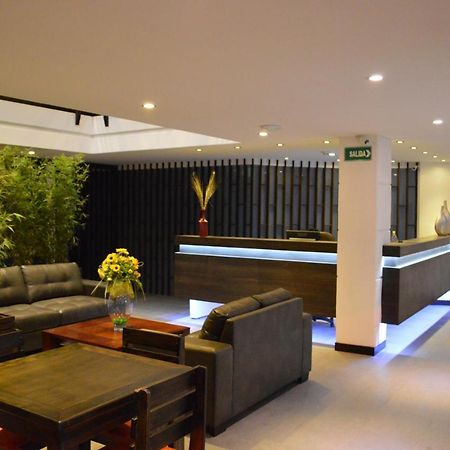 Hostal Delia Victoria Куенка Екстер'єр фото