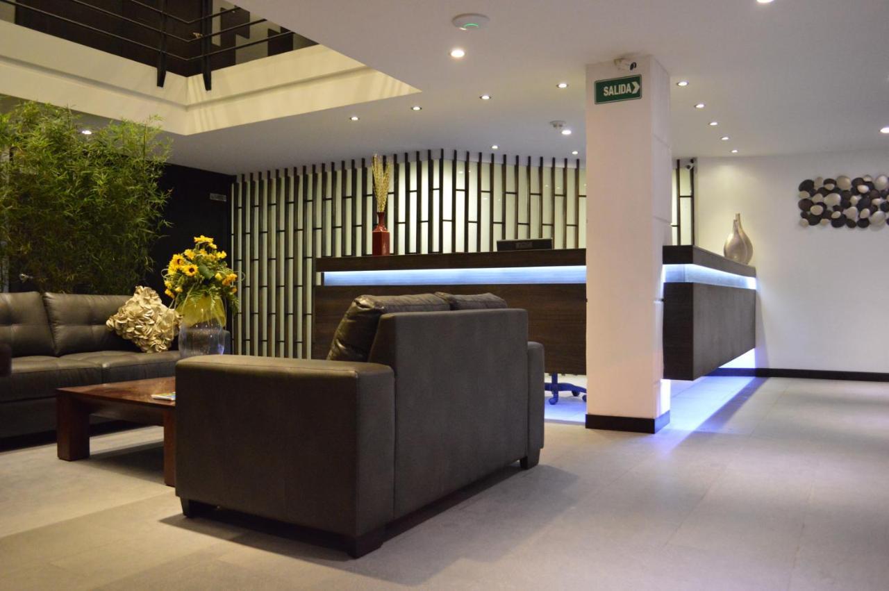 Hostal Delia Victoria Куенка Екстер'єр фото